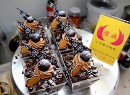 深圳沙井学烘焙，巧克力慕斯蛋糕学员作品展示