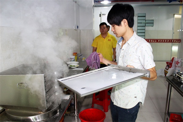 广州哪里有学做肠粉的?一般要学多长时间?